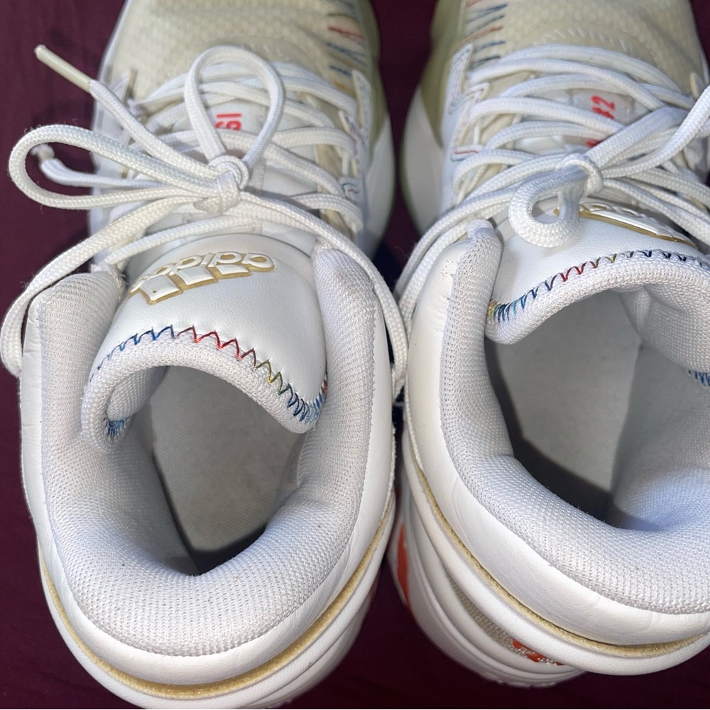 Adidas D.O.N Issue #2 - Picture 9 of 10